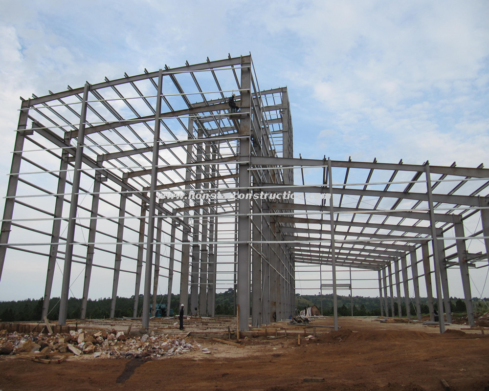 Pre Engineered Building Structure And Prefabricated Steel Frame Construction